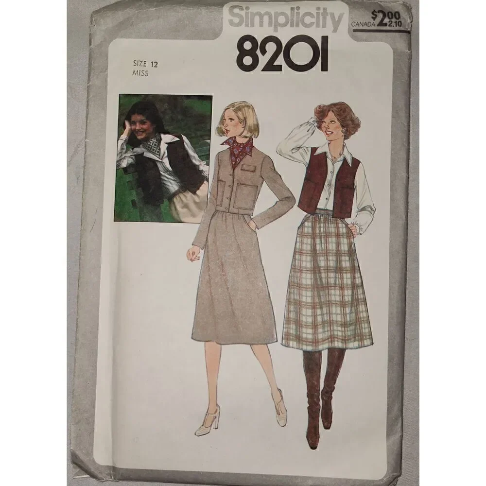 SIMPLICITY PATTERNS. Lot of 6. Work wear office wear. Have been cut.